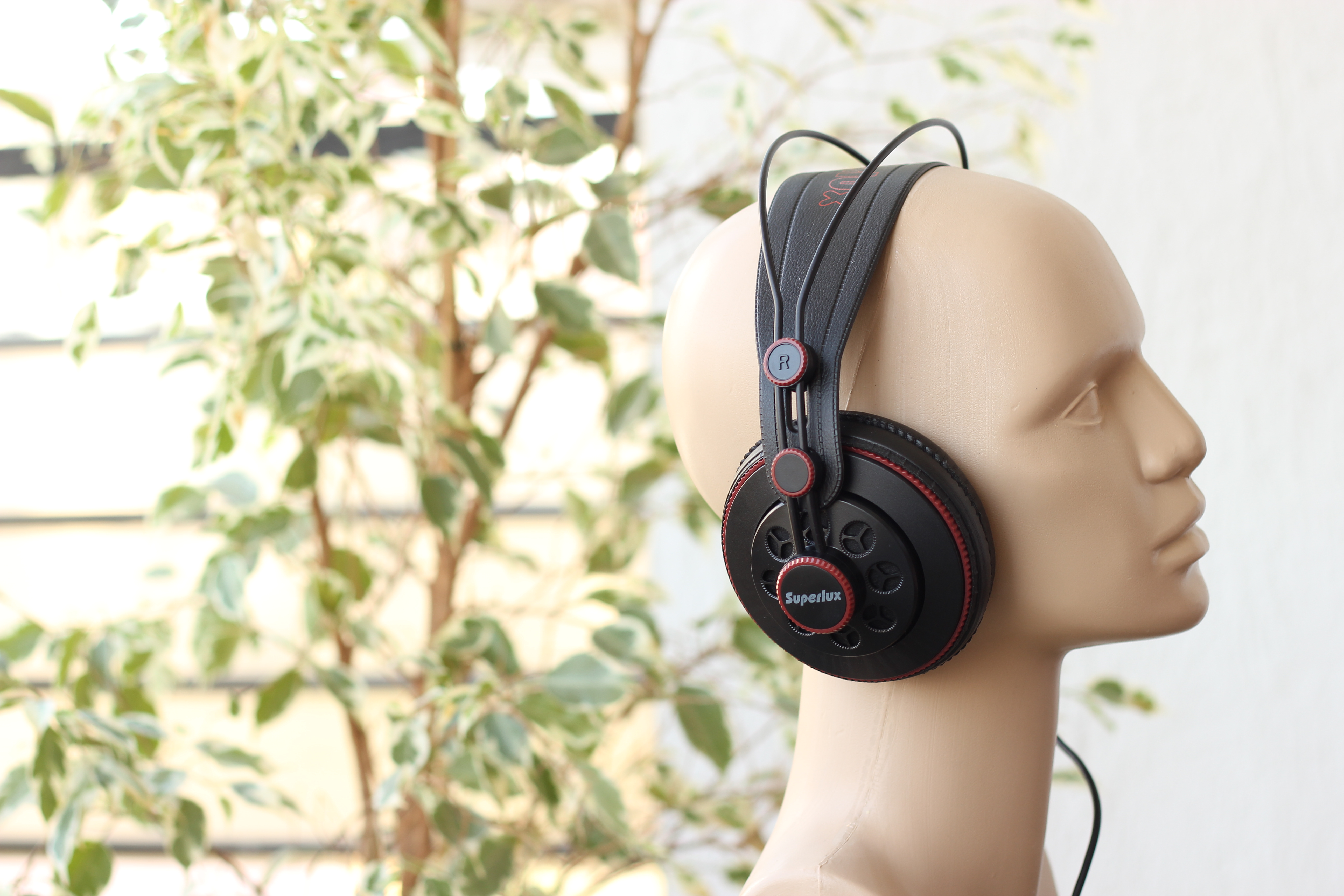 Superlux HD-681 Review